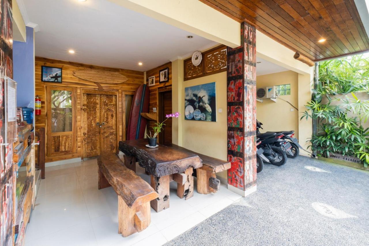 The Point Surfcamp Bali Hotel Pulukan Kültér fotó
