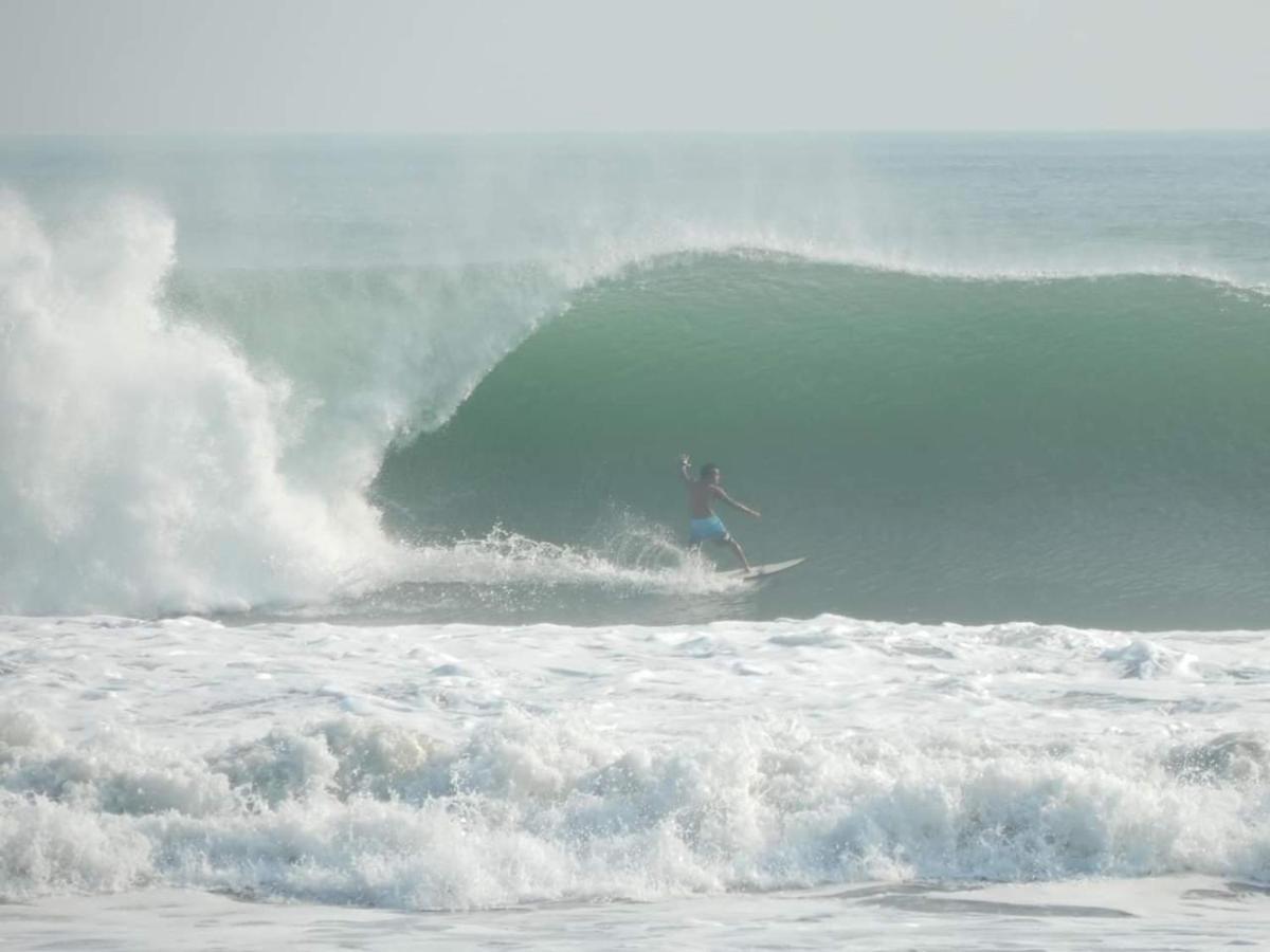The Point Surfcamp Bali Hotel Pulukan Kültér fotó