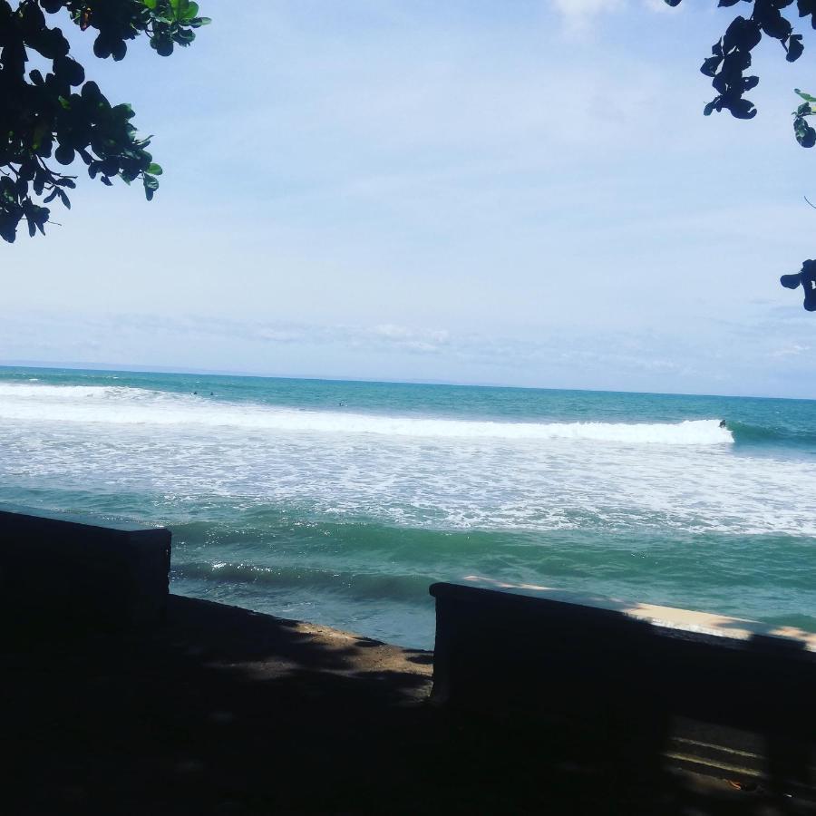 The Point Surfcamp Bali Hotel Pulukan Kültér fotó